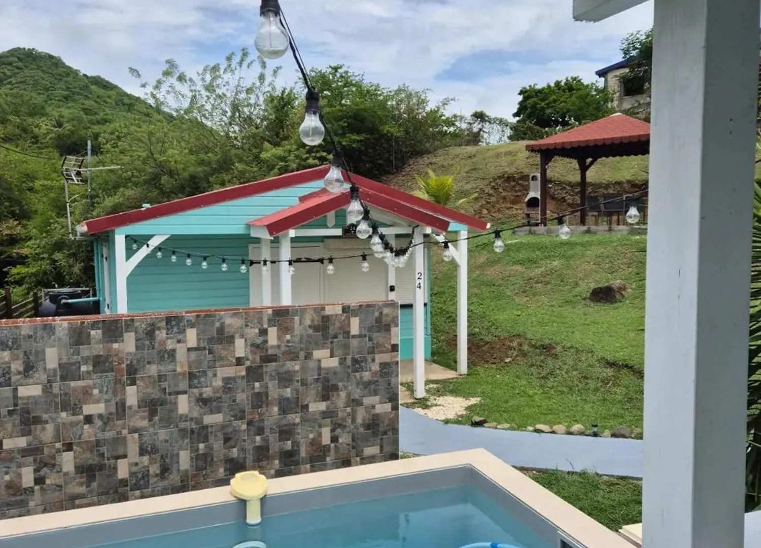 Villa Romantique A Sainte-Anne Avec Piscine Privee